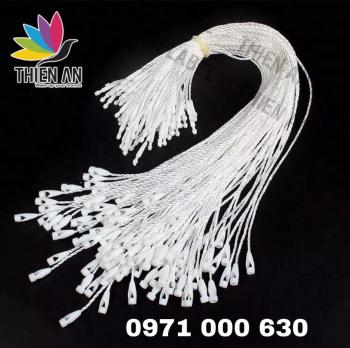 Non - Logo Strings 13